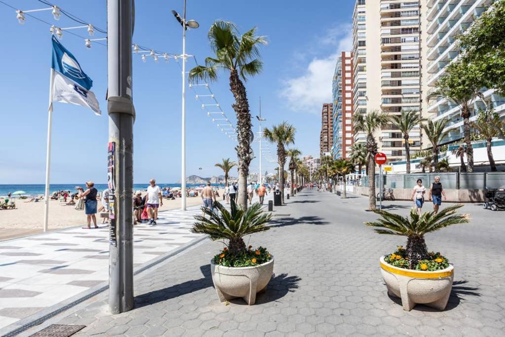 בנידורם Levante Beach Front Of The Sea Estacha מראה חיצוני תמונה
